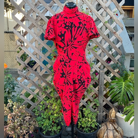 *RARE* Vintage 1980s Joni Blair Red and Black Abstract Pattern Dress - Picture 3 of 15